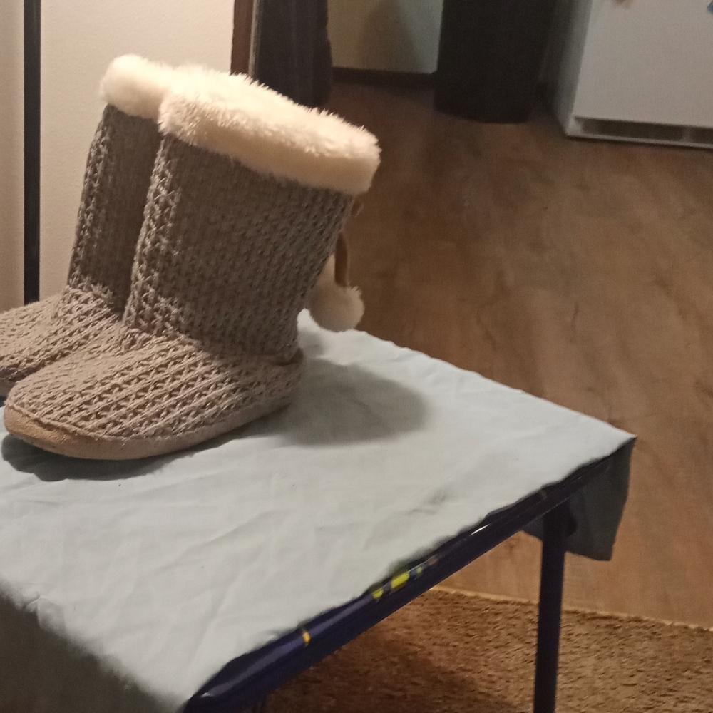 Ugg loungey